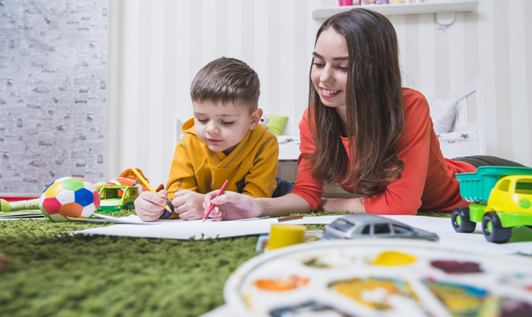 6 activités  à faire à la maison avec vos enfants