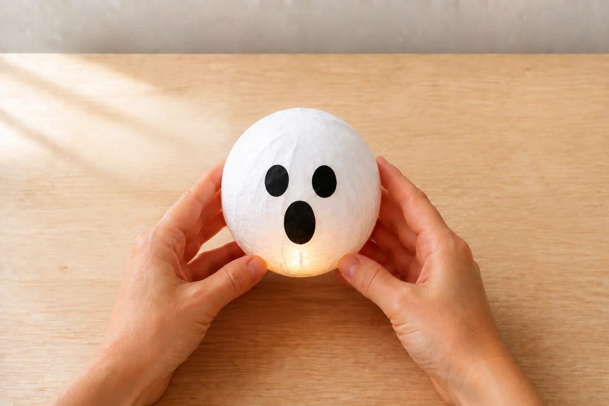 Boules lumineuses Halloween : fantômes et monstres LED