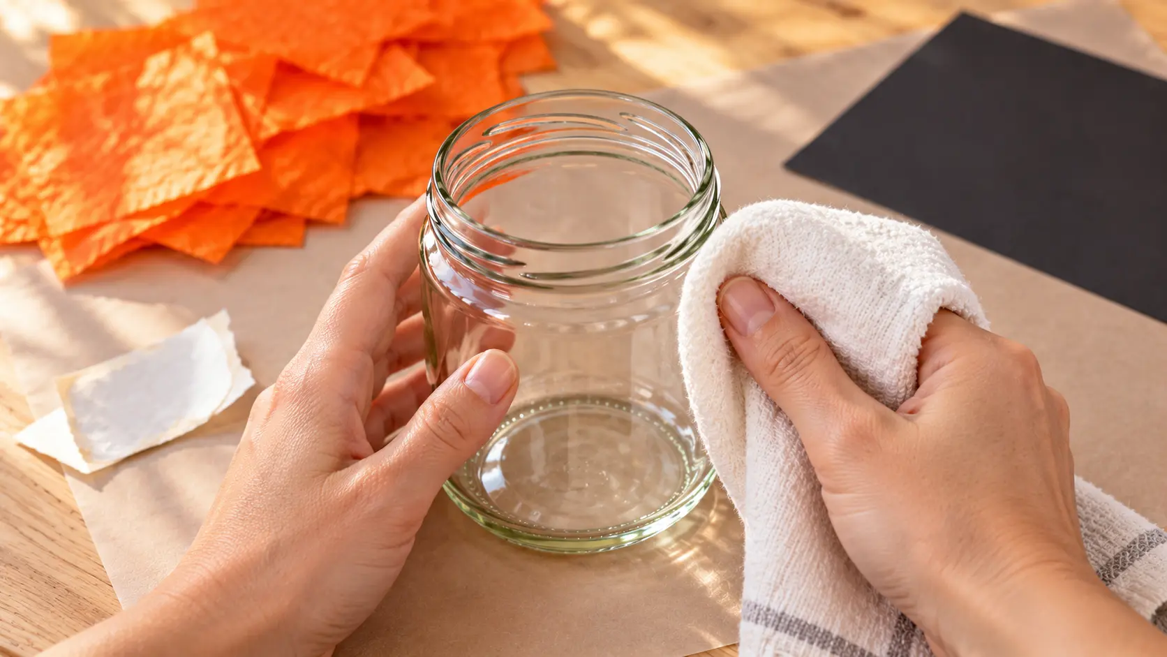 Bocal en verre propre, sec et sans couvercle