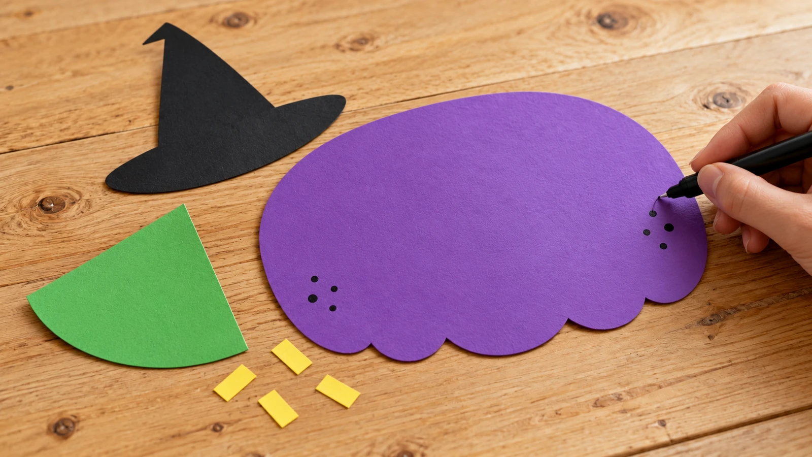 Façade violette et secteur vert du nez encore séparés avant découpe