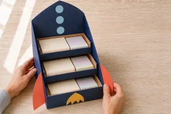 Trieur de courrier enfant à trois compartiments en carton
