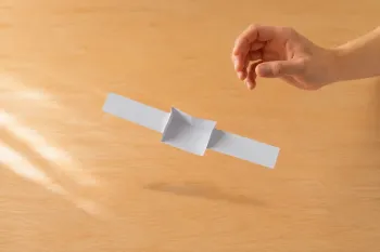 Fabriquer un hélicoptère en papier et tester ses pales