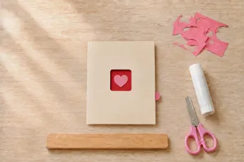 Carte de Saint-Valentin à message secret rotatif