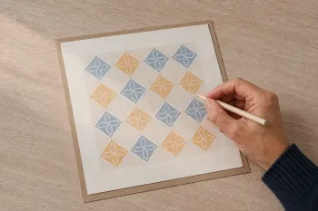 Motifs batik indonésiens sur papier