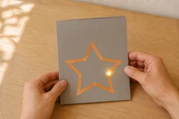 Carte lumineuse LED : fabriquer un circuit papier