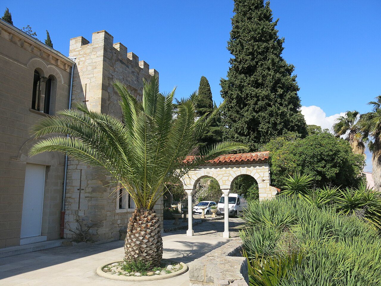 Castel Sainte Claire