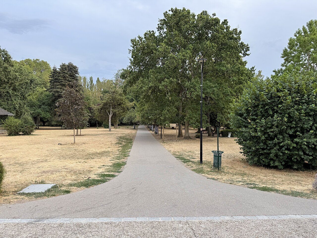 Parc de la mairie à Saint-Germain-lès-Arpajon