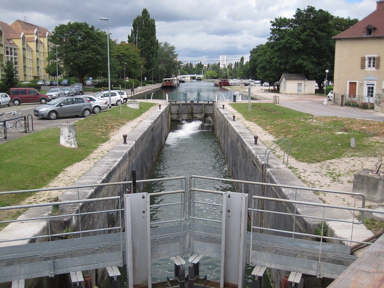 Jardin du Port du Canal