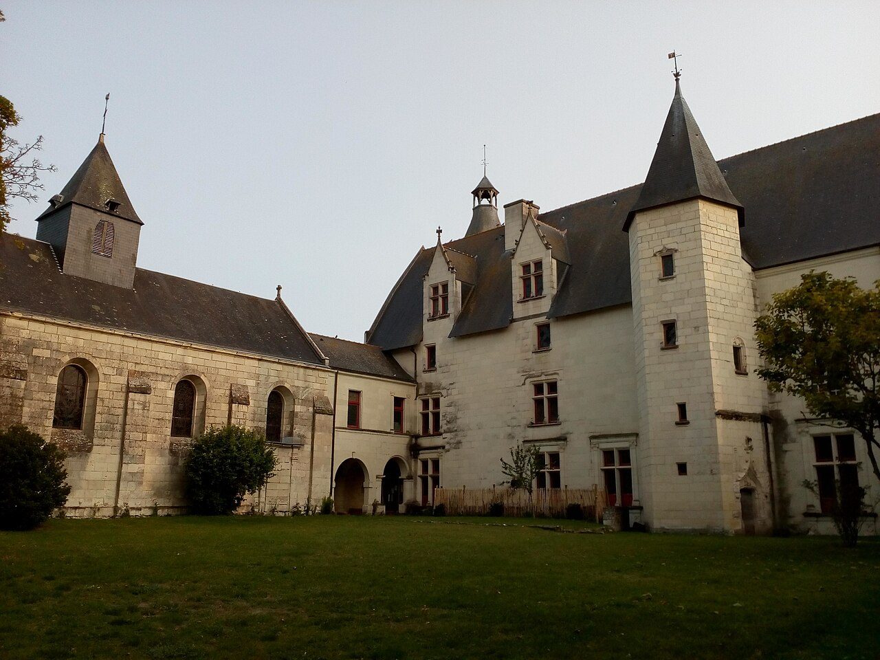 Château de Monts sur Guesnes à Monts-sur-Guesnes