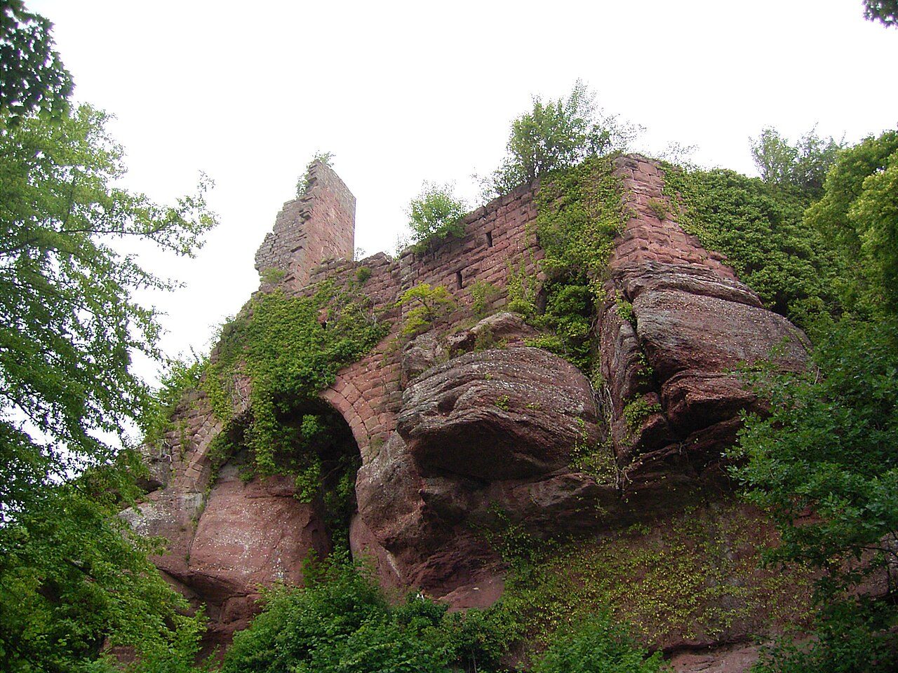 Le château de Guirbaden
