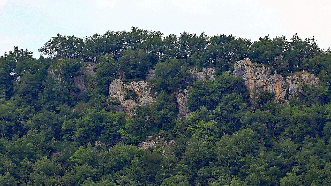 Château de Roquefort-les-Cascades à Roquefort-les-Cascades