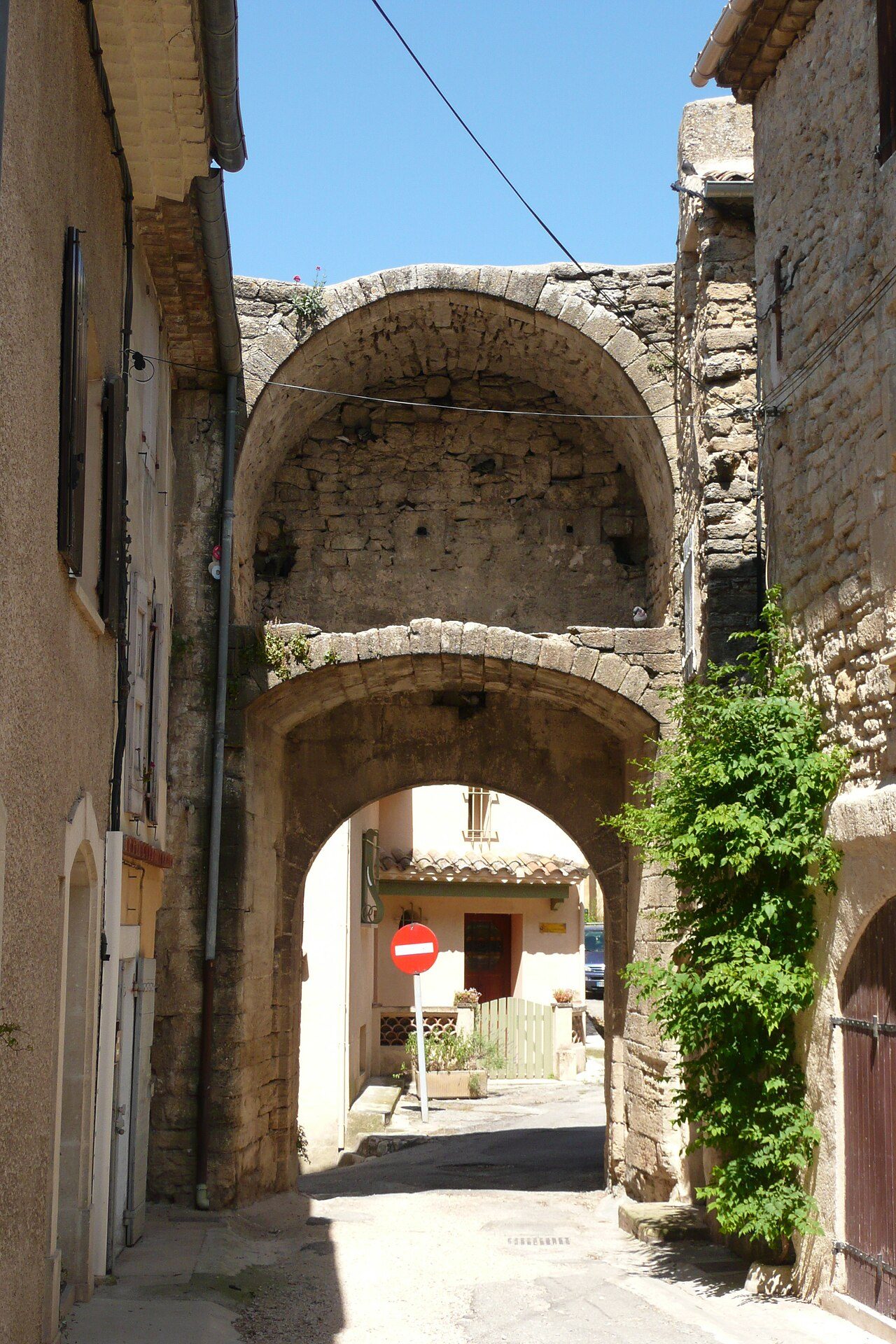 Bibliothèque de Cucuron