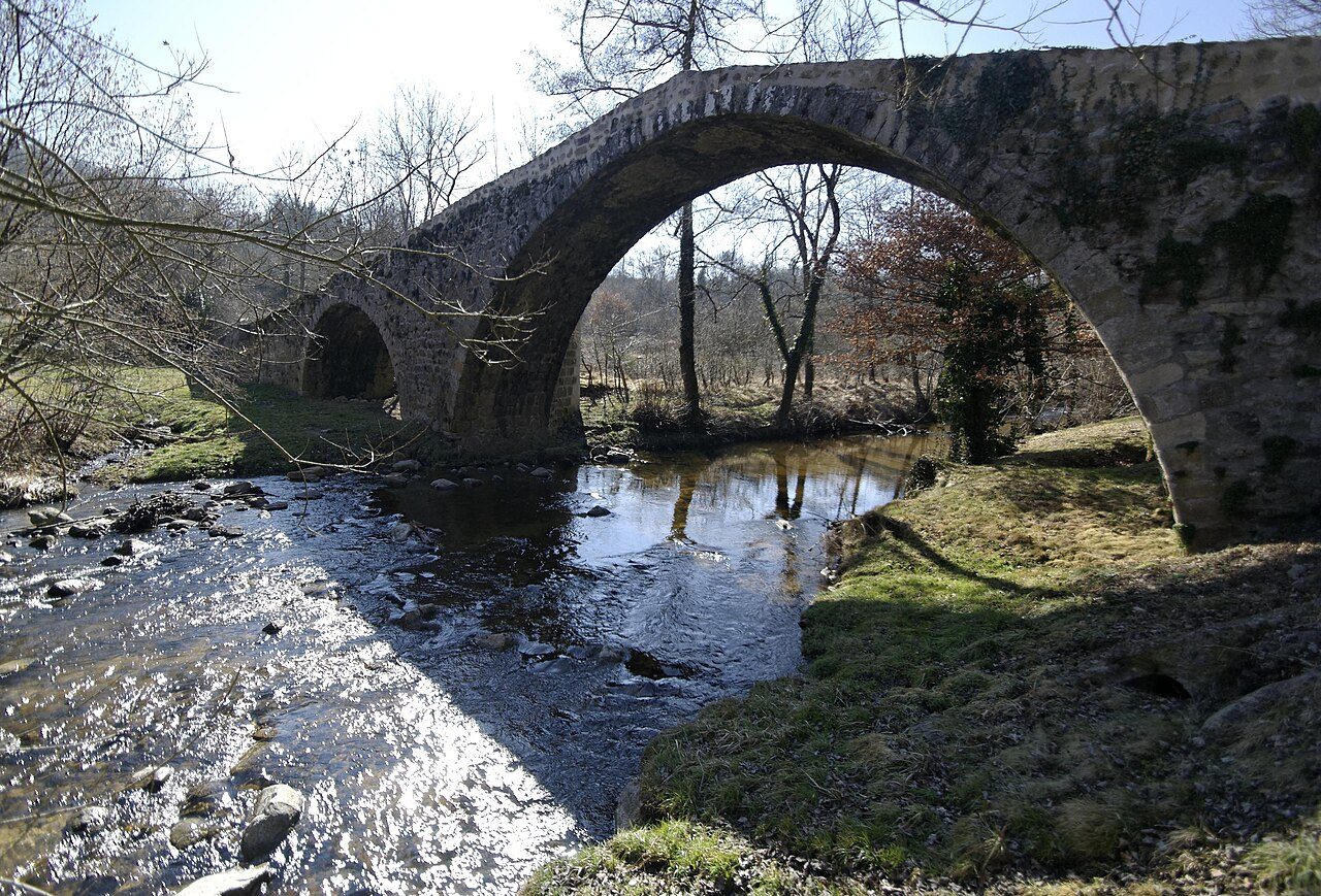 Le Pont du Diable à Saint-Marcellin-en-Forez