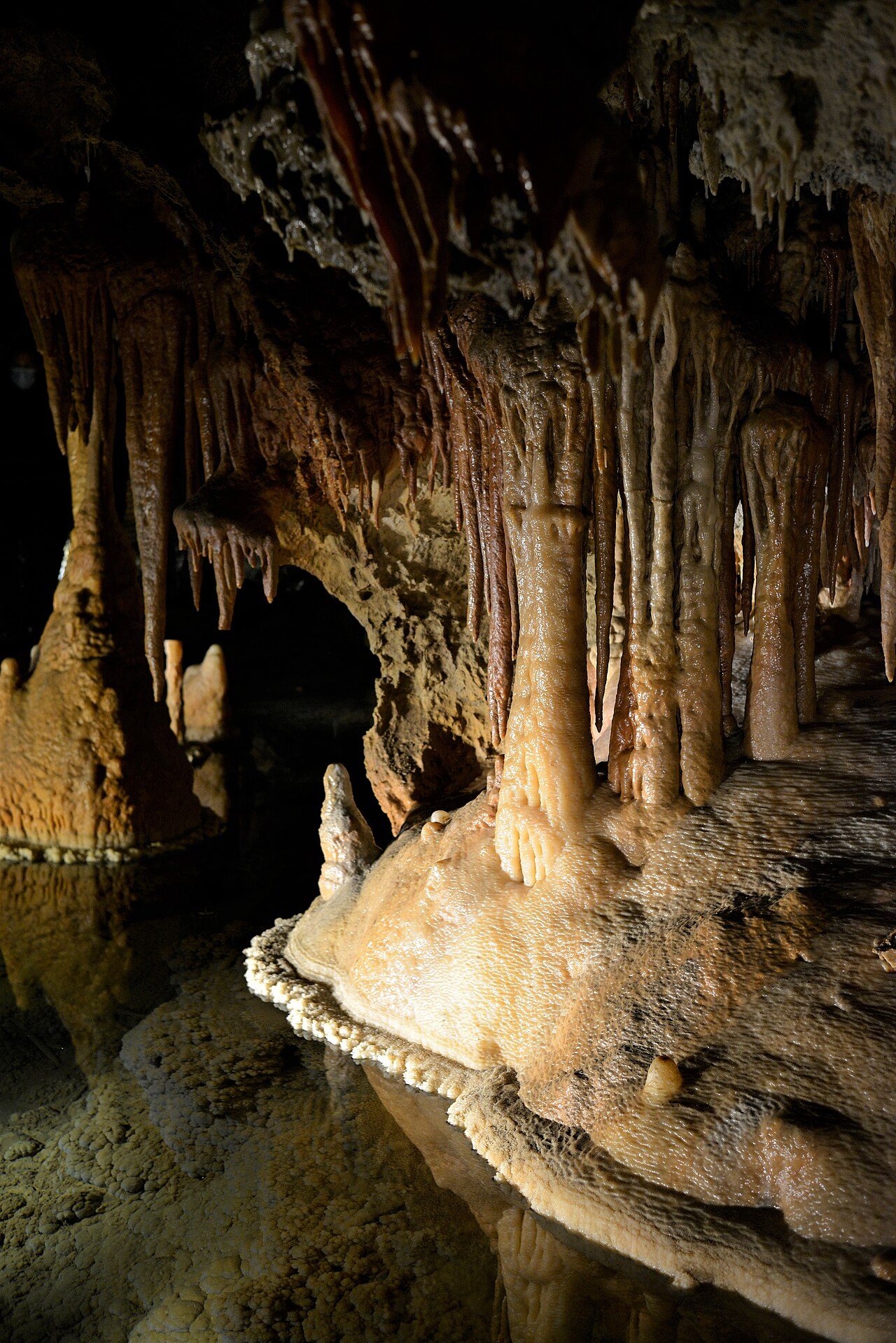 GROTTE DE FONTRABIOUSE à Fontrabiouse