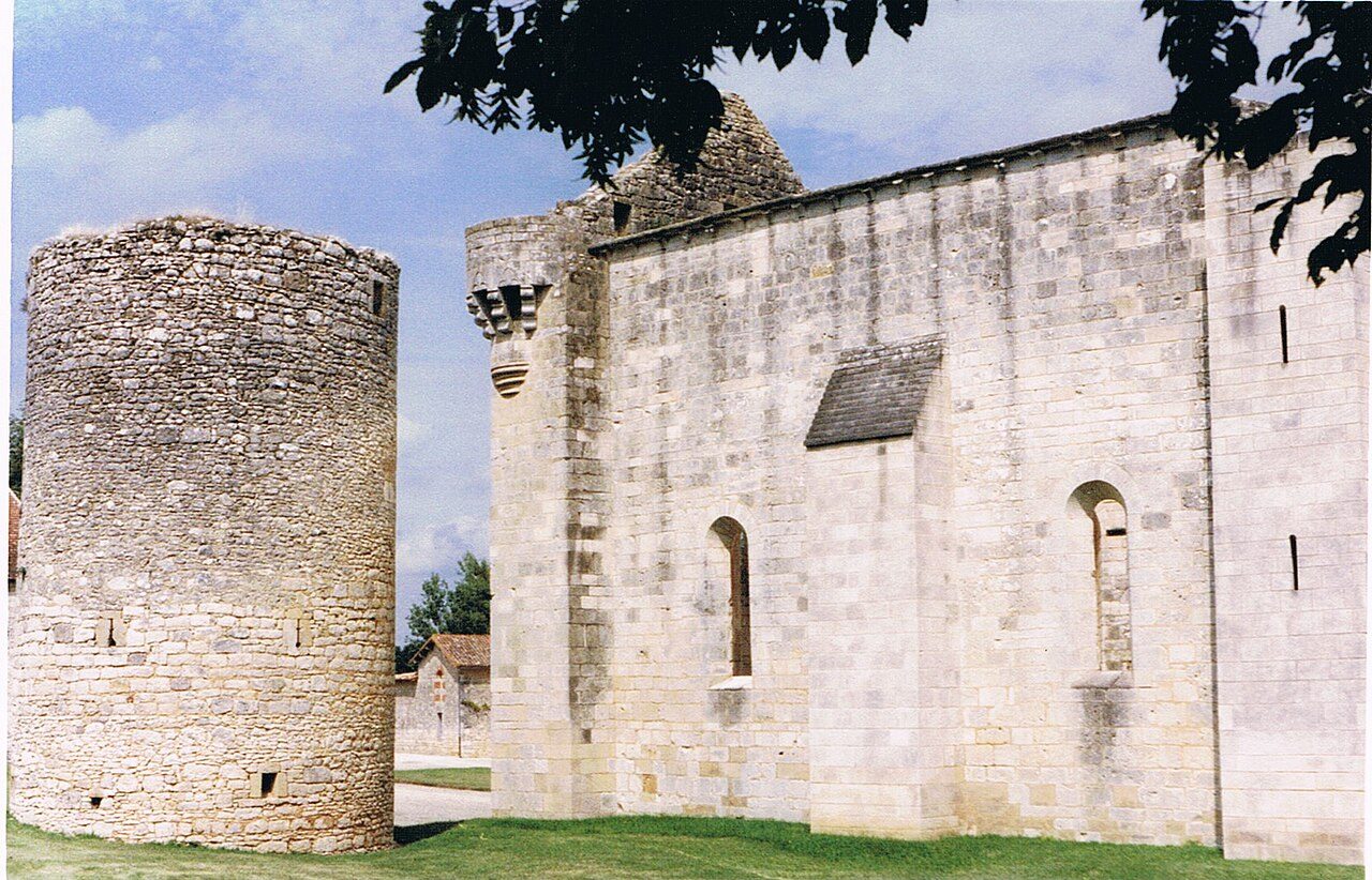 Abbaye Royale de La Réau à Saint-Martin-l'Ars
