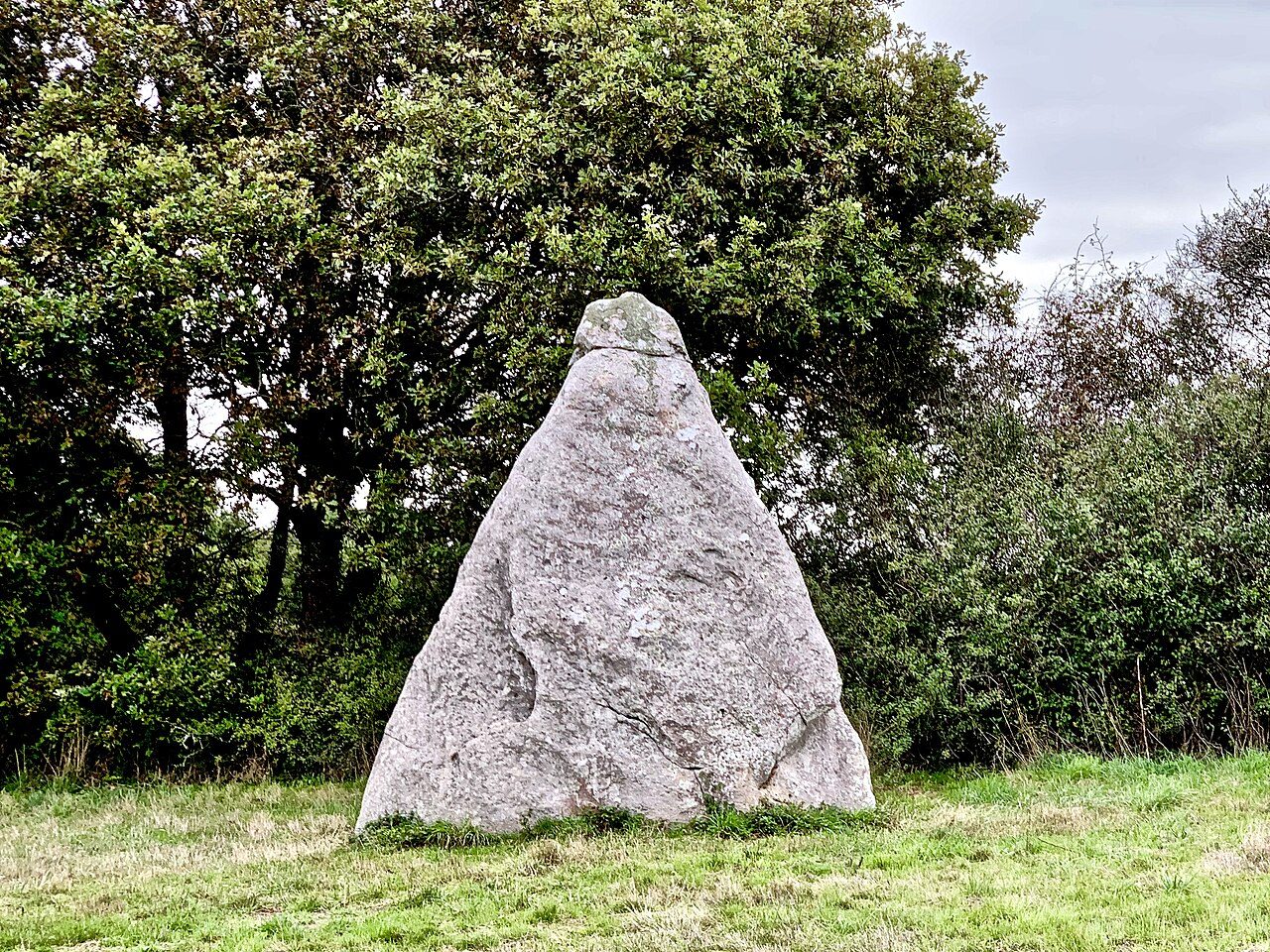 MENHIR DE LA PIERRE DE COUCHE à Saint-Brevin-les-Pins