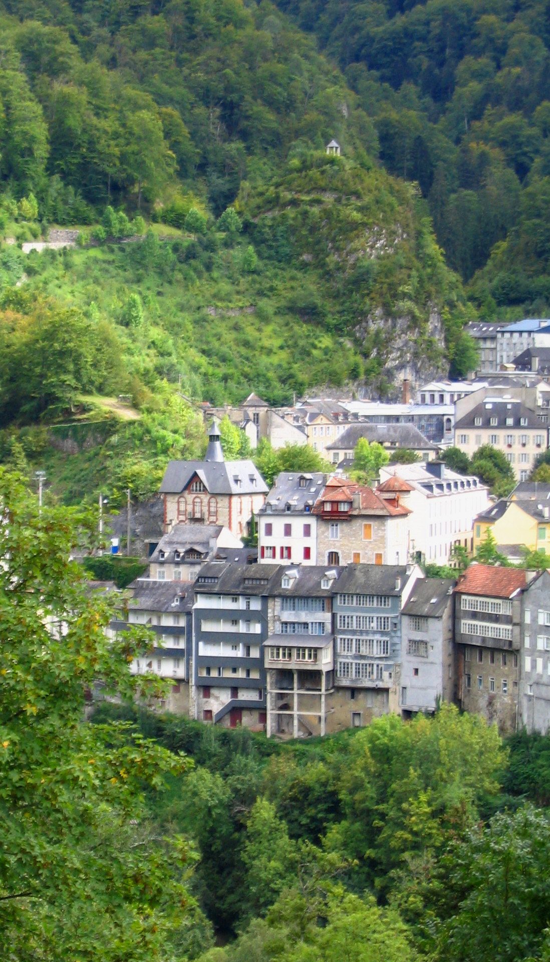 Rocher Ecole d'Eaux-Bonnes à Eaux-Bonnes