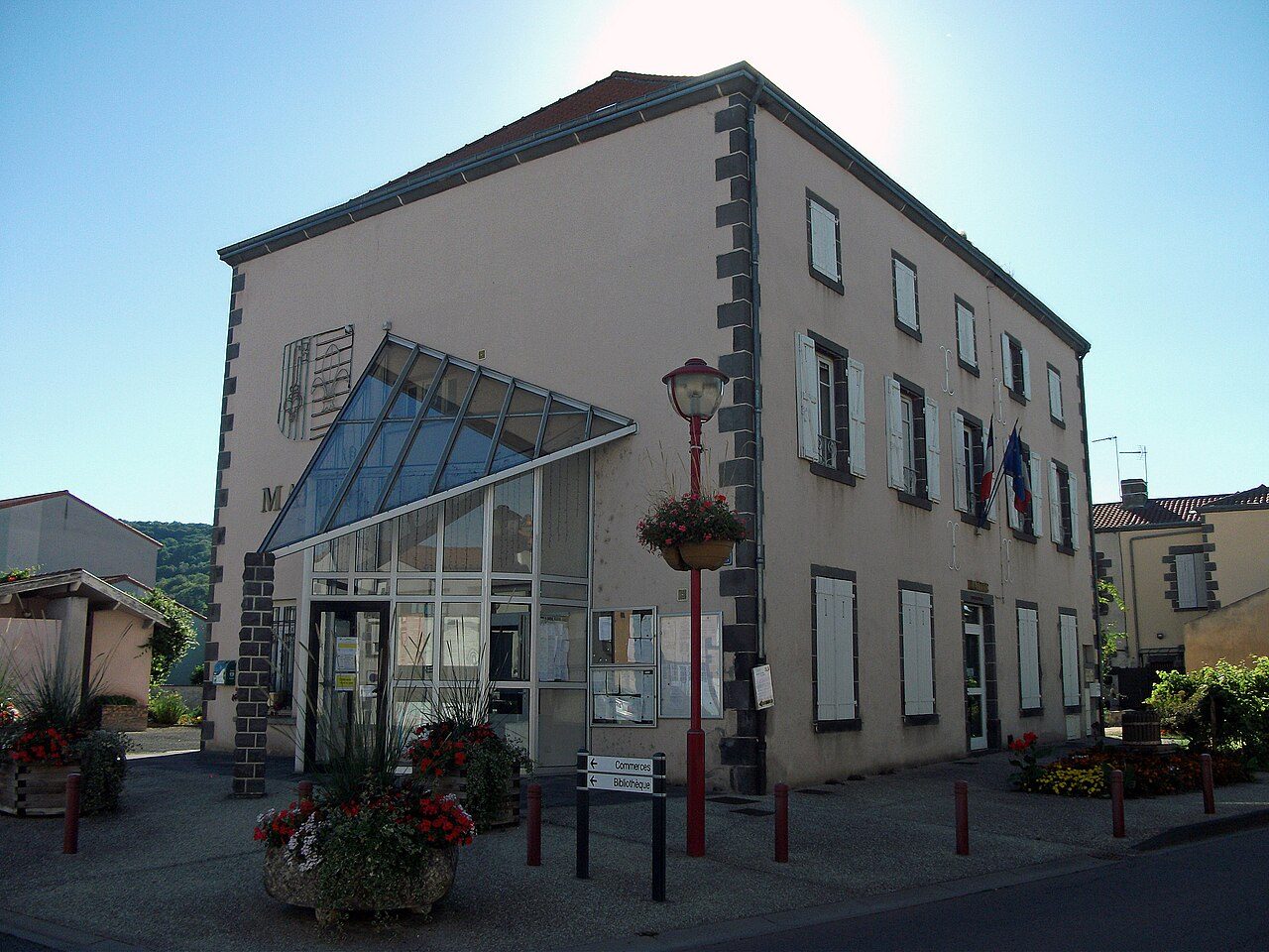 Bibliothèque - Ménétrol à Ménétrol