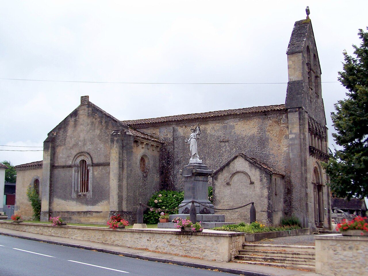 Eglise Saint-Hilaire de Soussac à Soussac