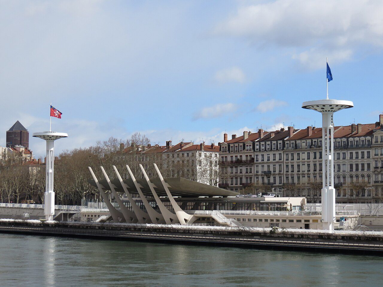 Centre Nautique Tony Bertrand à Lyon 7e Arrondissement