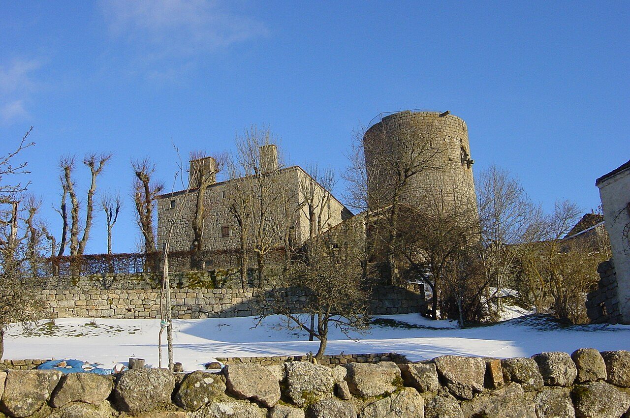 Château d'Esplantas à Esplantas-Vazeilles