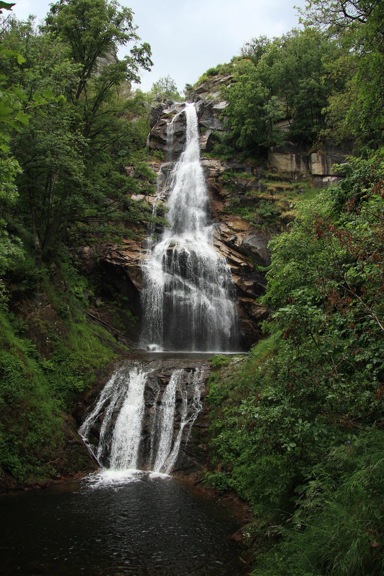CASCADE DE RUNES à Pont de Montvert - Sud Mont Lozère