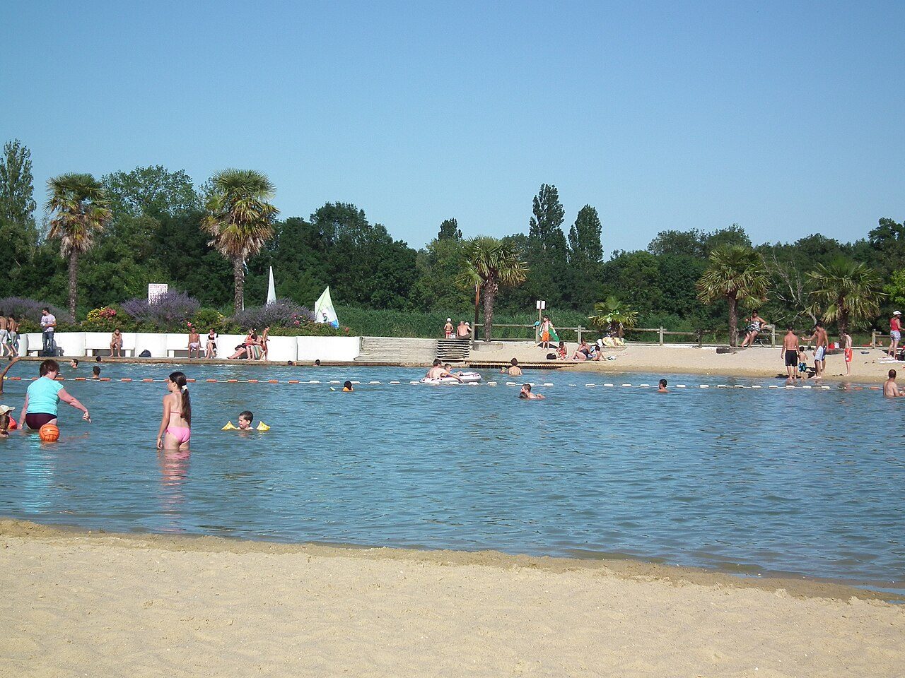 Base de loisirs d'Heurtebise à Jonzac