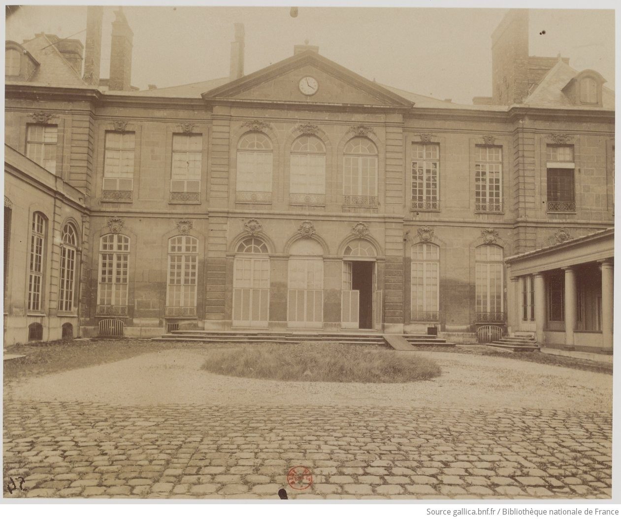 Bibliothèque de Moras
