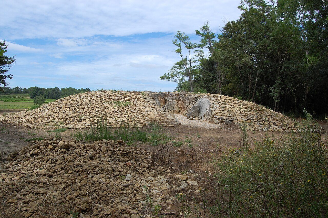 Dolmen de Barbehère à Saint-Germain-d'Esteuil