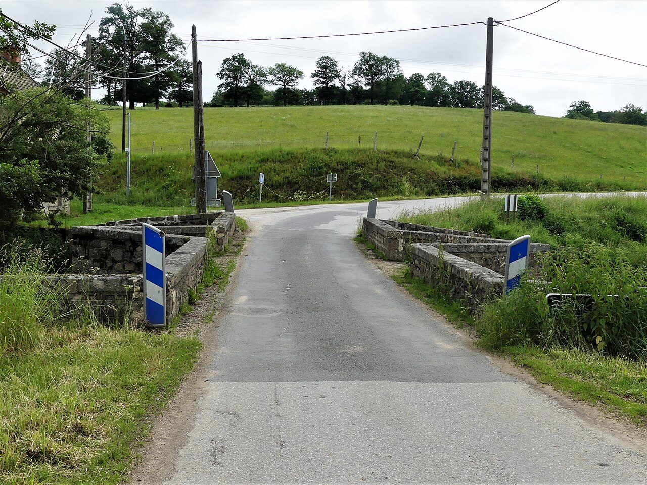 Pont de Bonlieu à Peyrat-la-Nonière