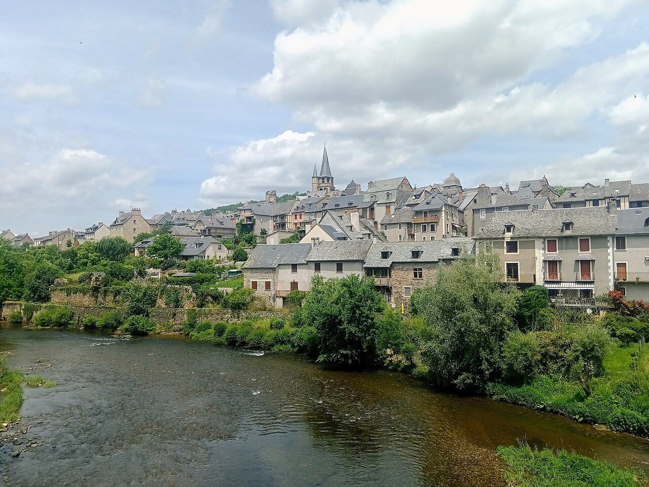 Découverte du village de St-Côme d'Olt à Saint-Côme-d'Olt