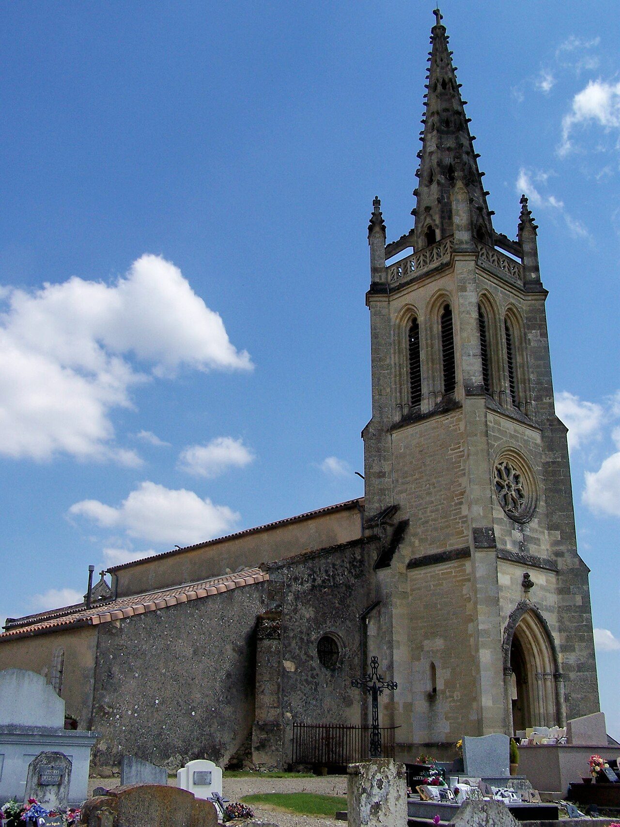 Eglise de Saint-Pierre-de-Mons à Saint-Pierre-de-Mons