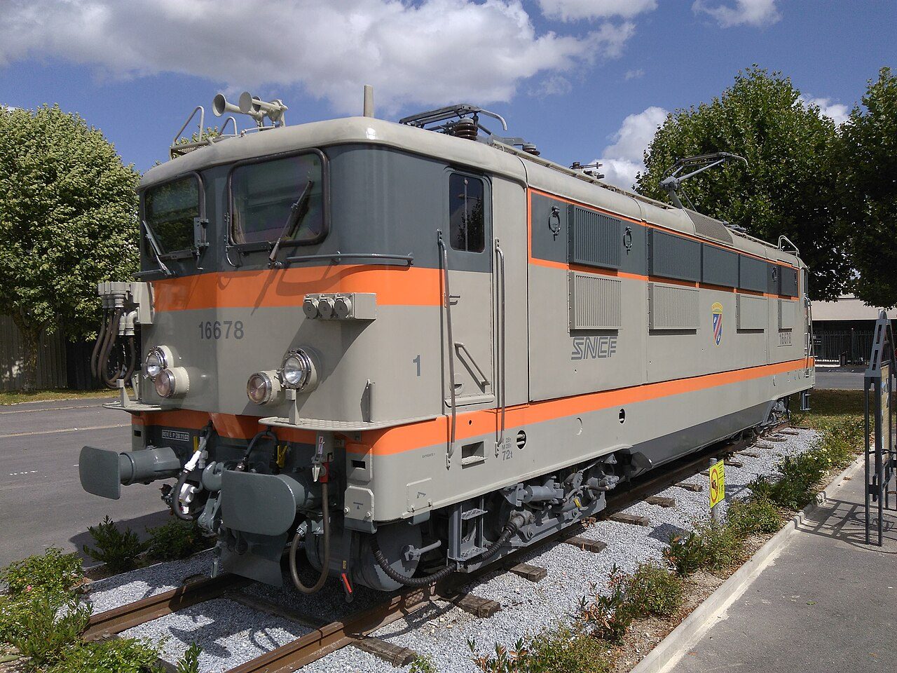 Locomotive BB 16678
