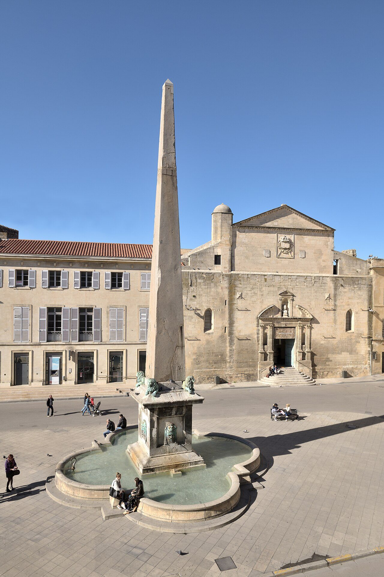 L'obélisque romain à Arles