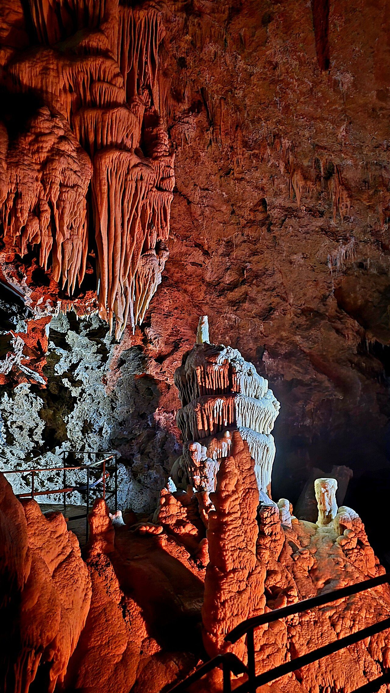 GROTTE DE CLAMOUSE à Saint-Jean-de-Fos