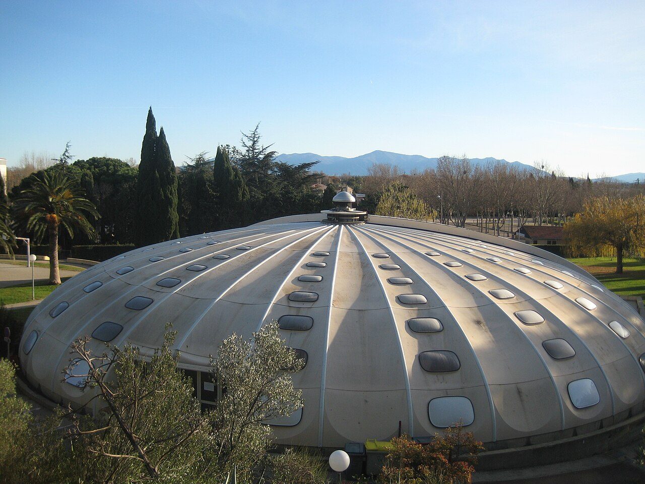 PISCINE MUNICIPALE LOUIS DE LUCA à Saint-Estève