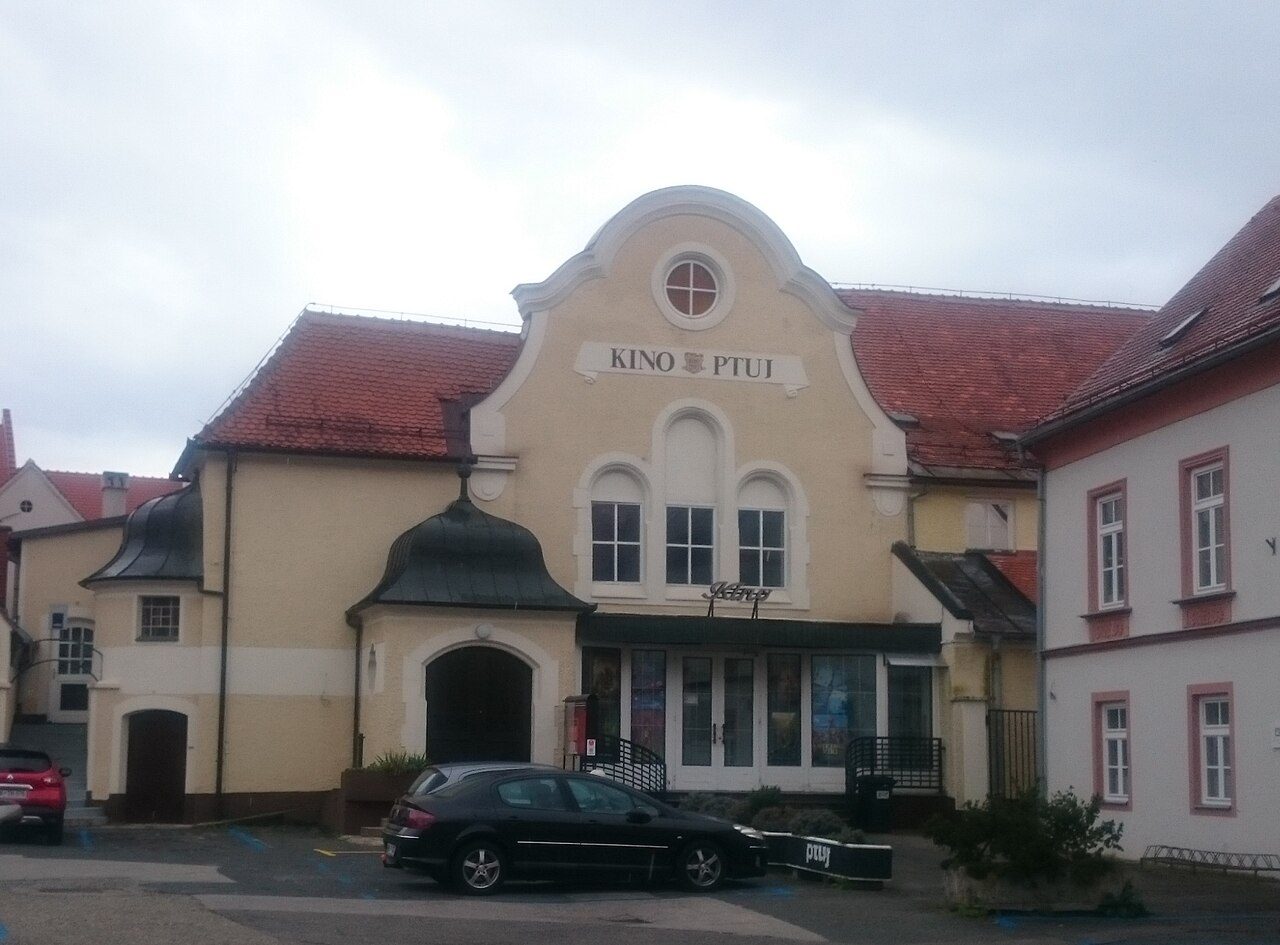 salle de cinéma à Saint-Paulien