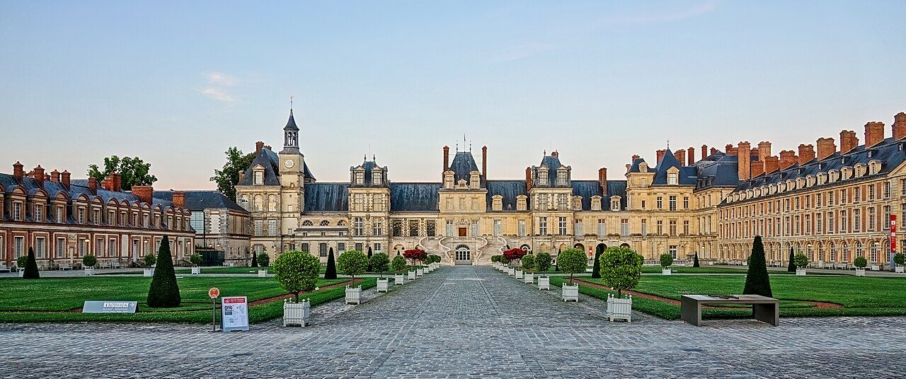 Exposition de costume de scène au Château de Fontainebleau sous le signe de Marie-Antoinette à Fontainebleau