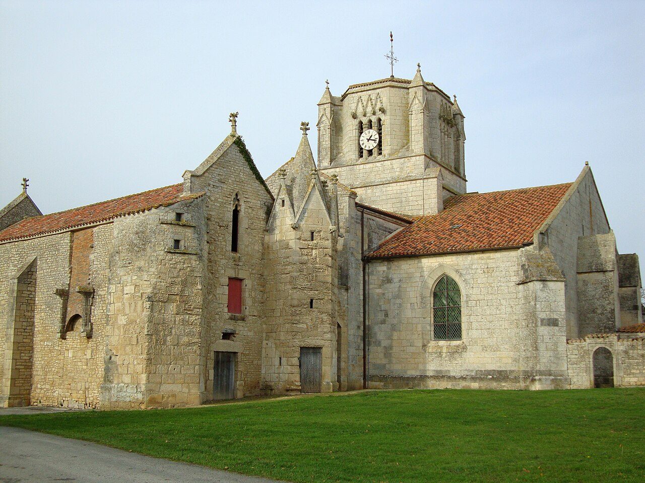 Le Communal des Magnils-Reigniers à Les Magnils-Reigniers