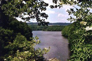 Lac de Chaumeçon à Saint-Martin-du-Puy