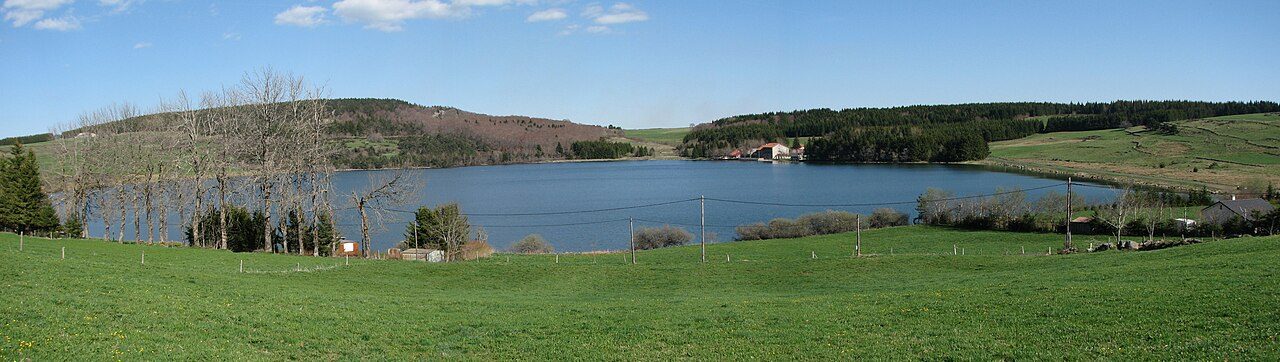Lac de Saint-Front à Saint-Front