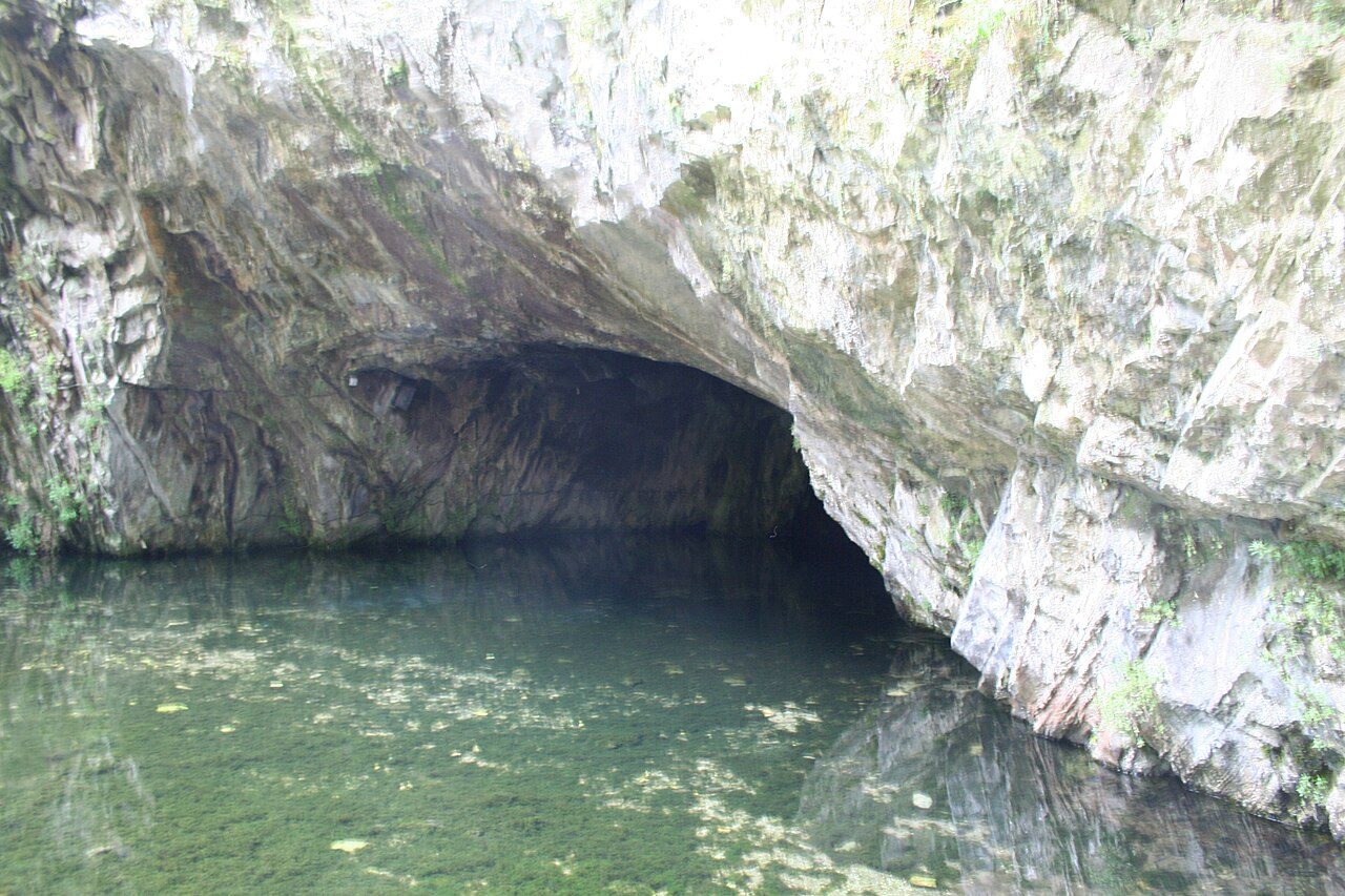 SOURCE DU JAUR à Saint-Pons-de-Thomières