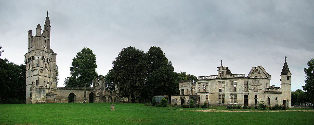 Parc du donjon de Septmonts à Septmonts