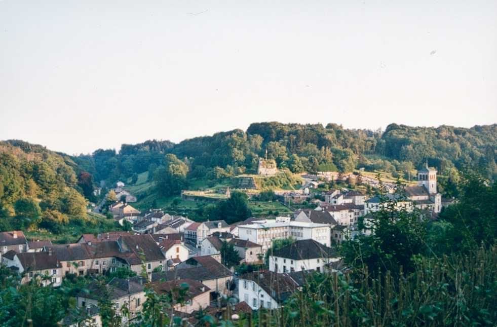 Ruine du château et plus vieux donjon de Lorraine