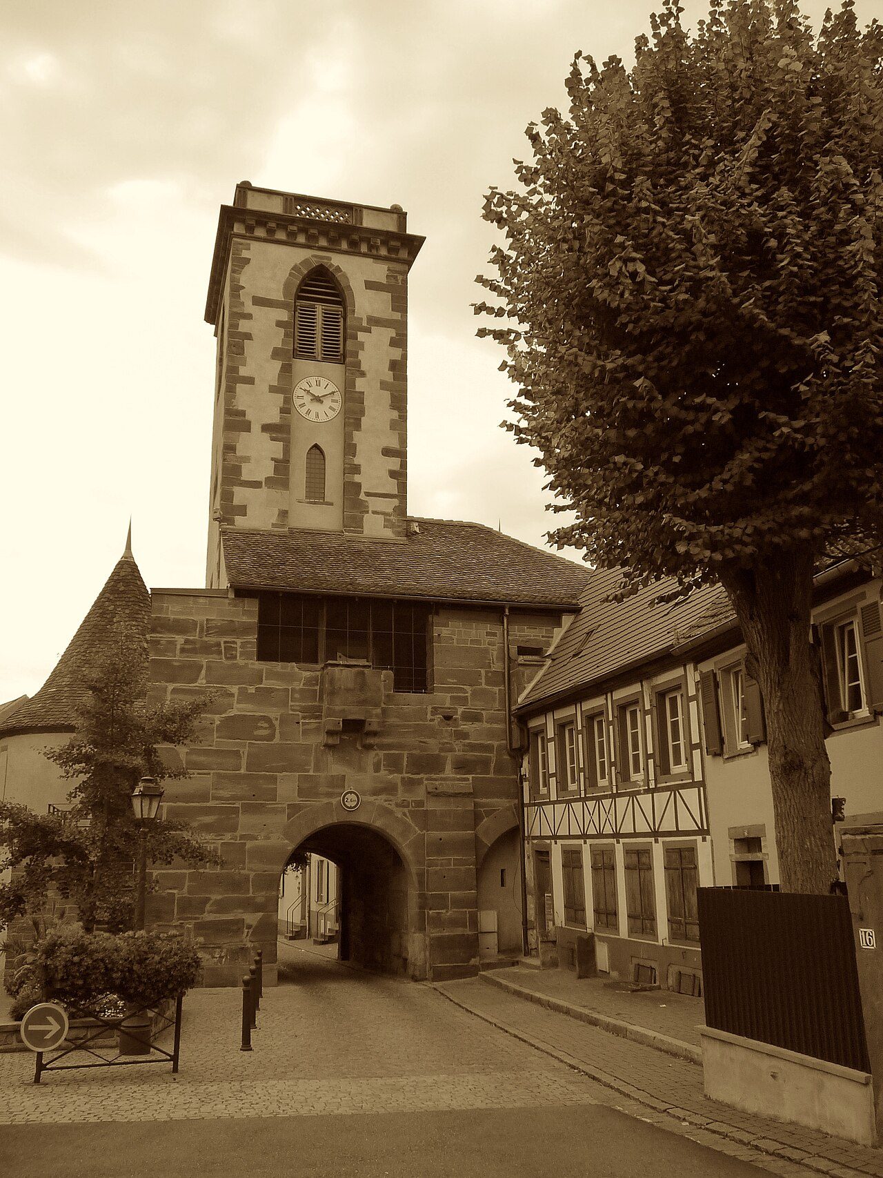 Tour carrée
