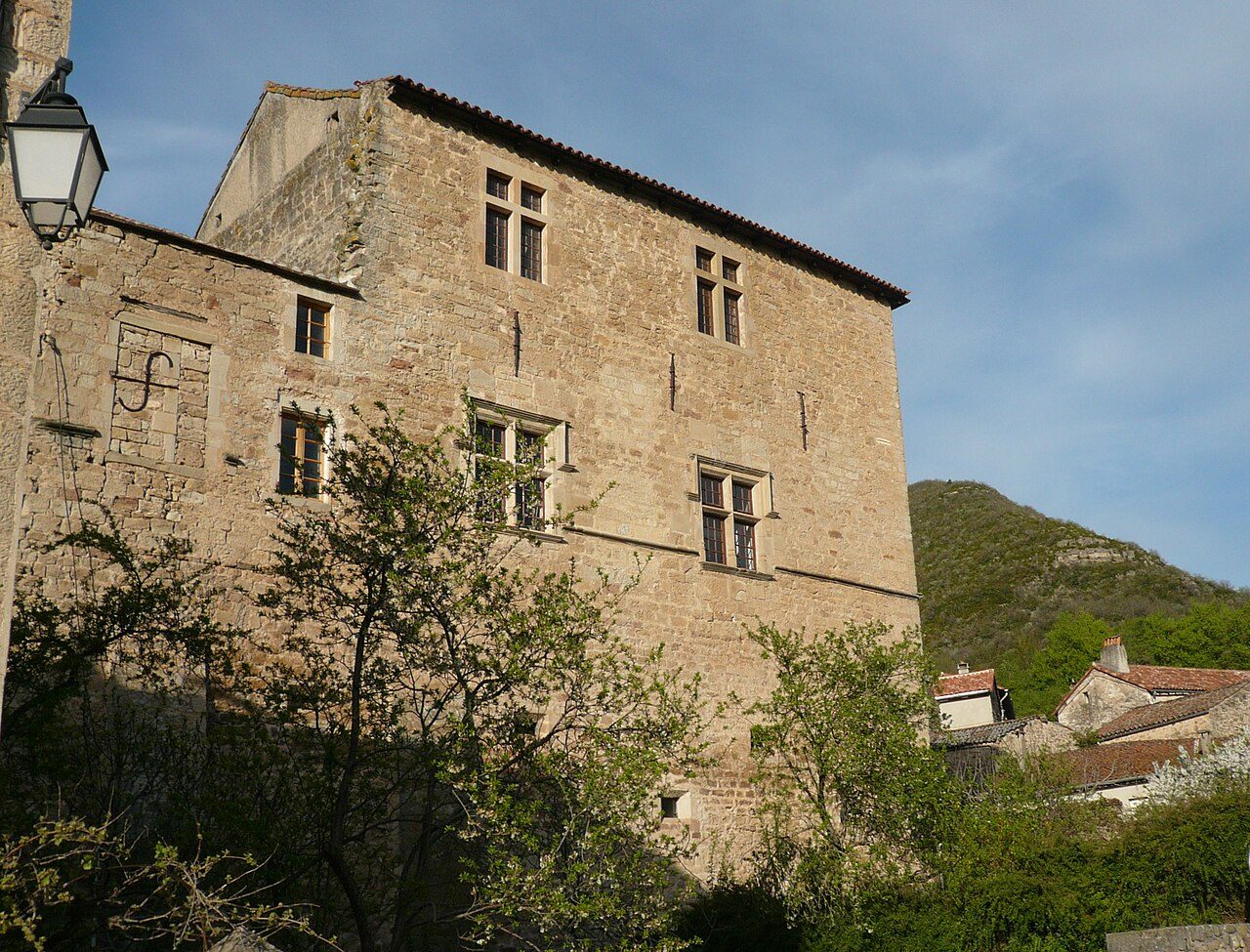 Château de Versols à Versols-et-Lapeyre