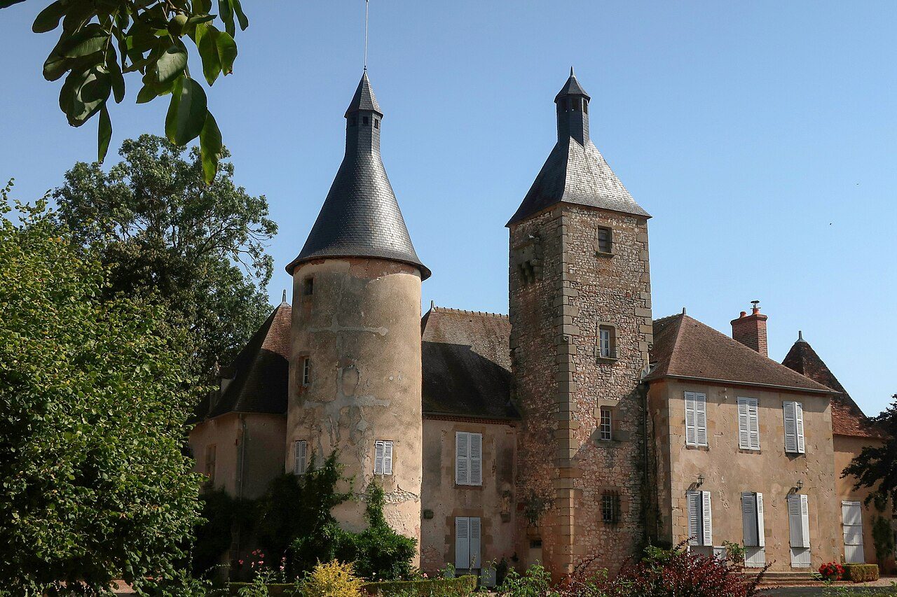Château de Clusors à Saint-Menoux