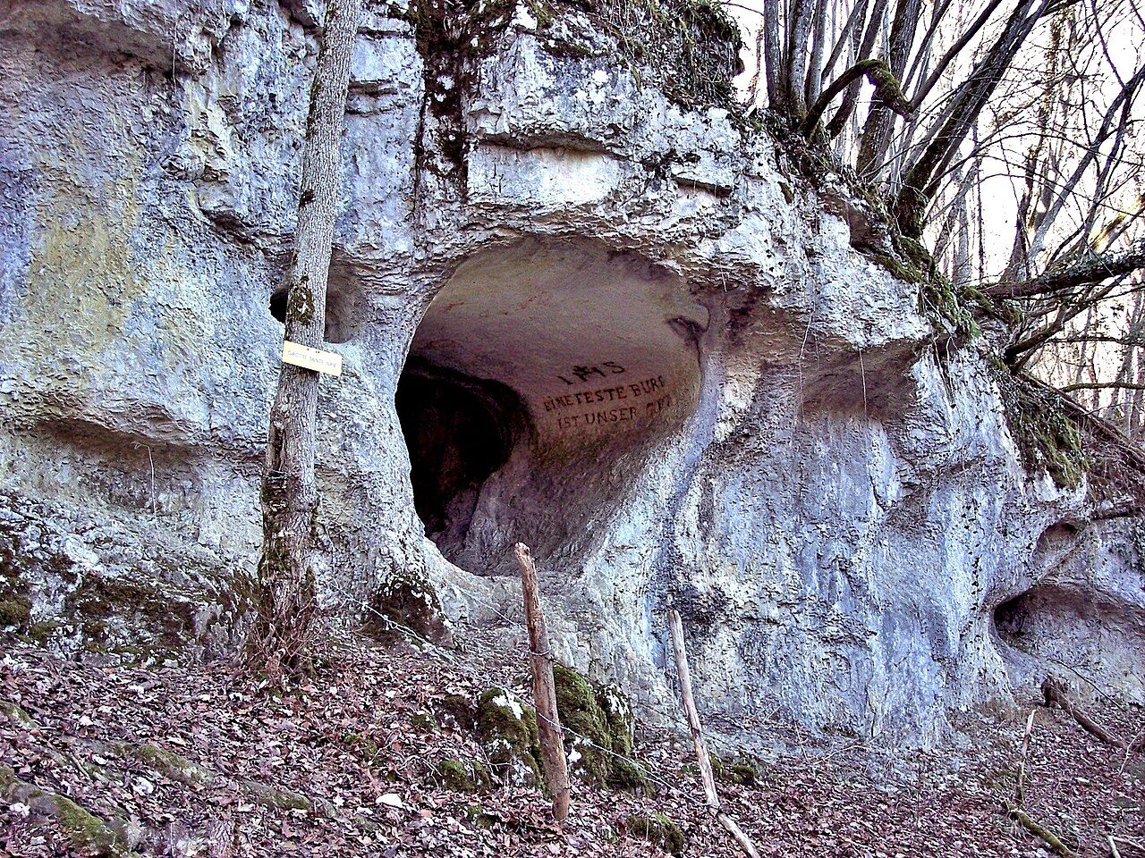 Grotte de la Tante Airie à Pierrefontaine-lès-Blamont