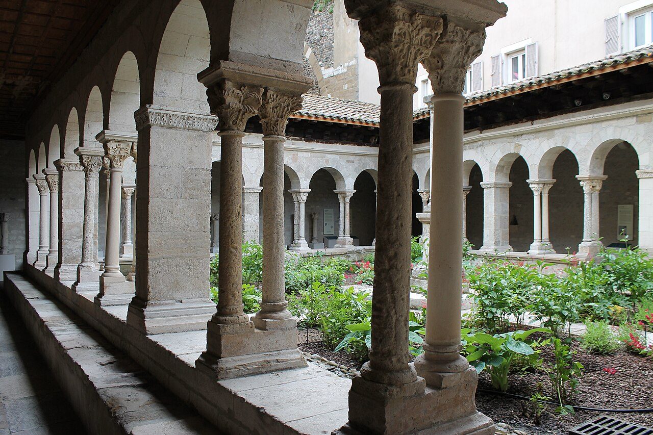 Cloître Saint André-le-Bas