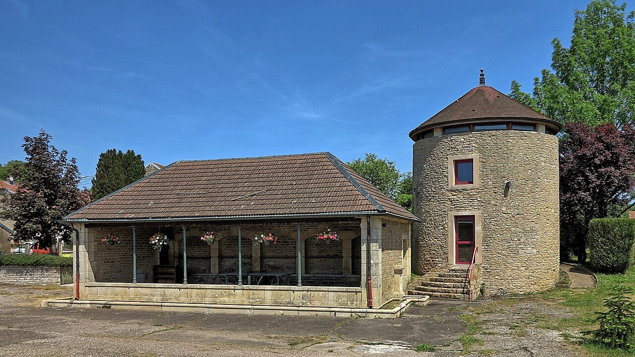 Pigeonnier à Razès